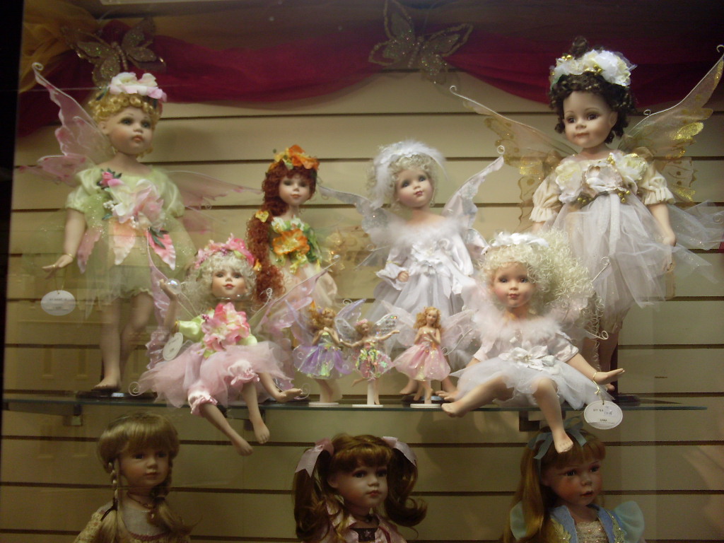 ☆Sharon's Sunlit Memories☆ The Doll Store End of an Era