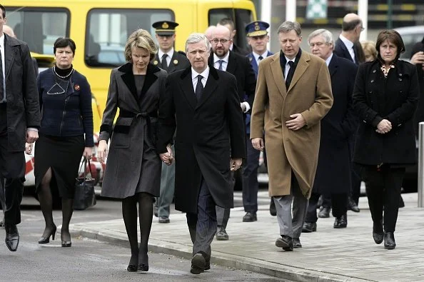 Following the attacks yesterday in Brussels Airport and the Brussels metro , Their Majesties the King and Queen visited Erasmus Hospital in Anderlecht. Also, The Royal Couple visited Brussels Airport in Zaventem