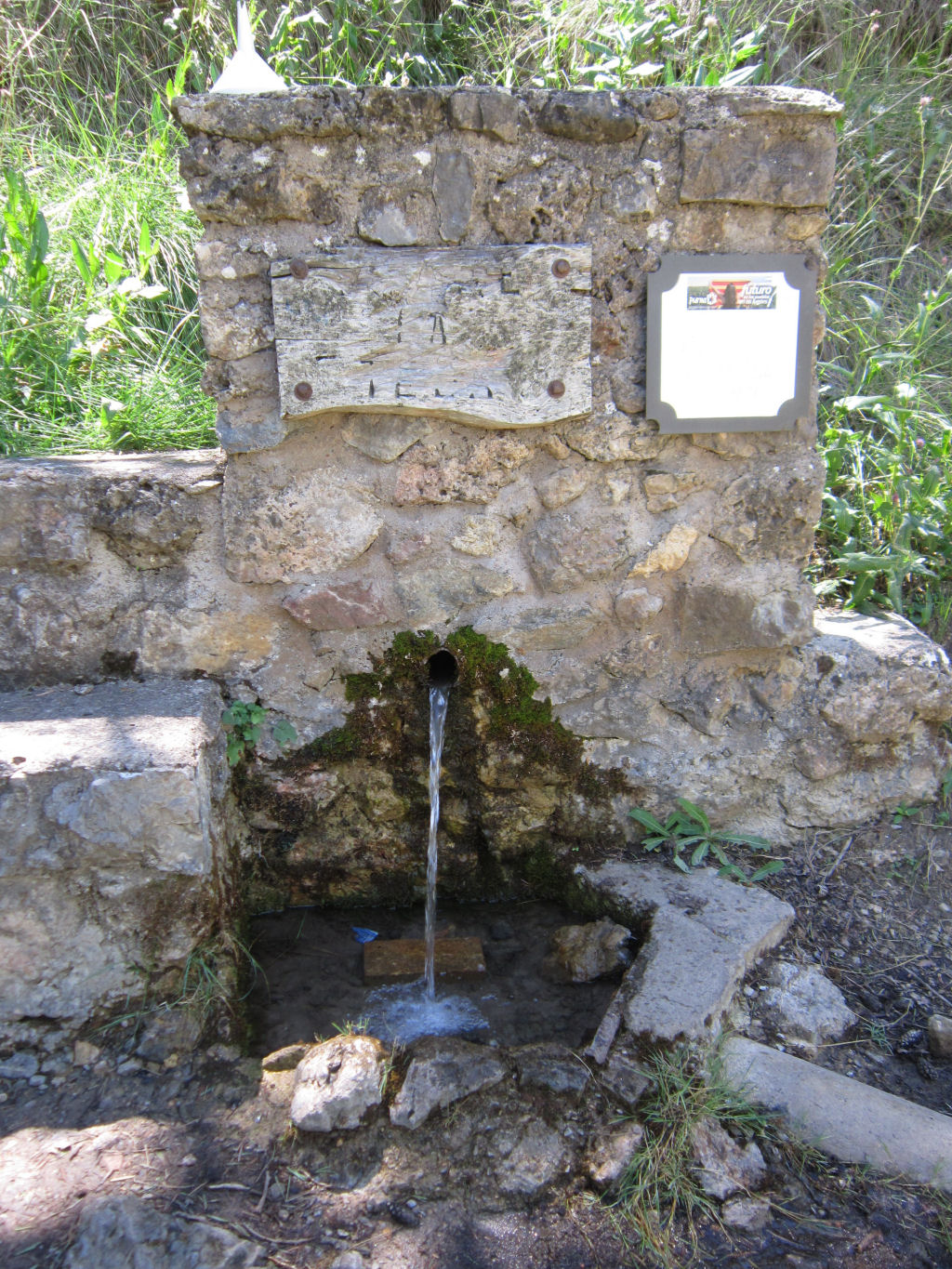 Foto de Fuente de la Teja en Villar del Cobo, Teruel