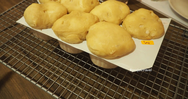 HANDMADE BELGIAN LIÈGE WAFFLES DI MALAYSIA