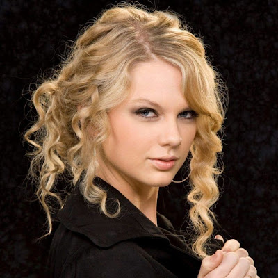 Sweet Madness: CELEBRITIES WITH PALE SKIN