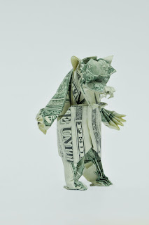 Origami o papiroflexia con billete de dólar