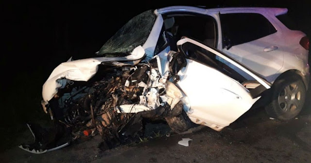 Pai, filho e outras duas pessoas morrem em colisão no sul da Bahia