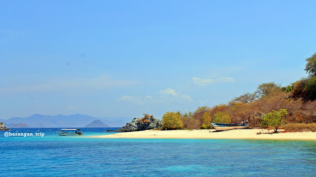 Pulau bidadari, labuan bajo, wisata indonesia