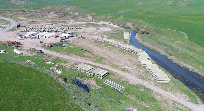Başlar Barajı Sulaması ile ülke ekonomisine yıllık 17 milyon TL katkı Başlar Barajı Sulaması ile ülke ekonomisine yıllık 17 milyon TL katkı