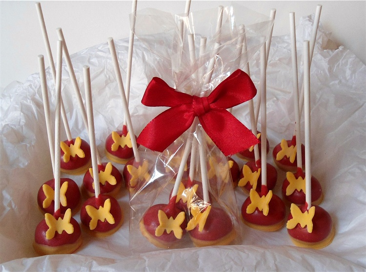 Erdbeer-Cakepops 2
