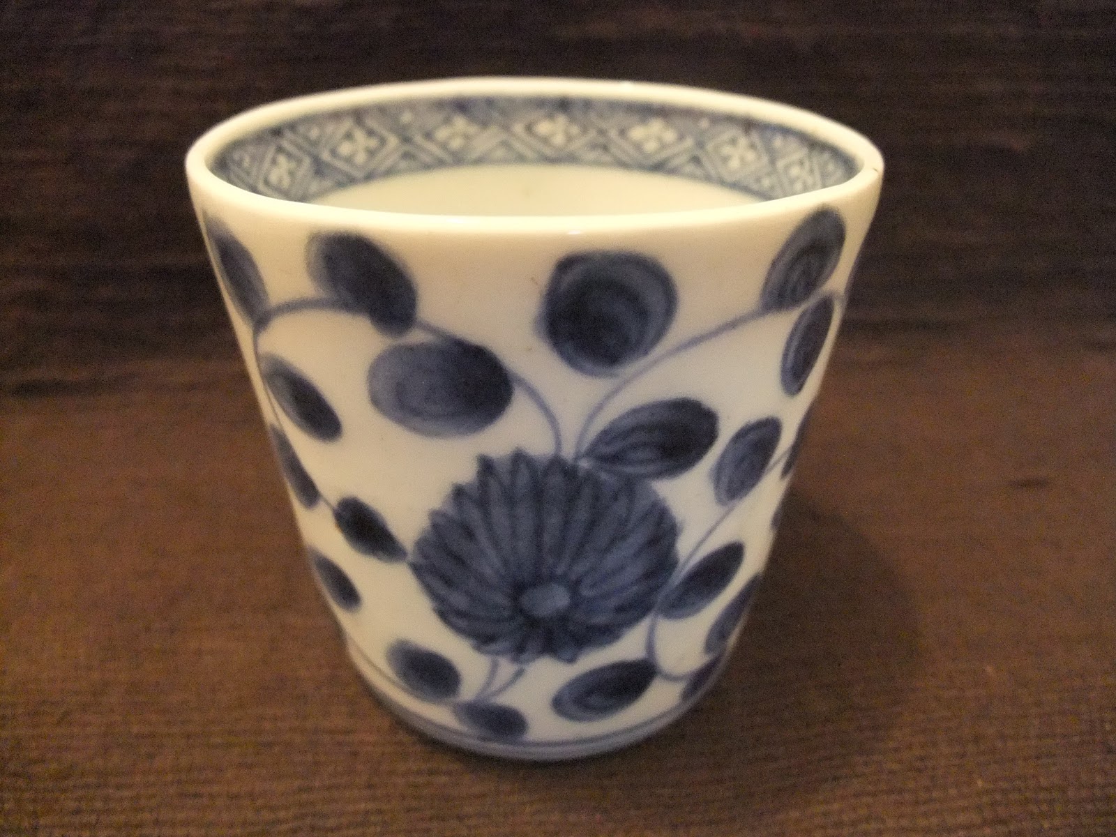 江戸後期桜文様そば猪口染付け湖東焼お国焼