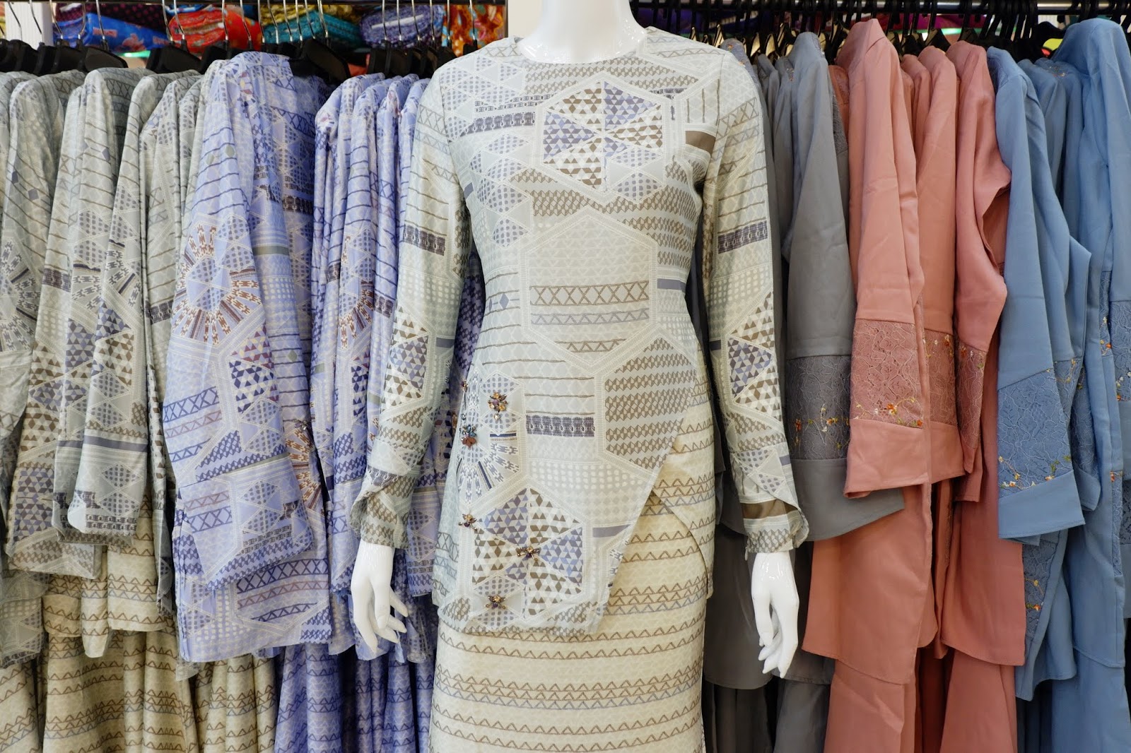 Sara Wanderlust: JAKEL BARULAH RAYA! PREVIEW RAYA 2019