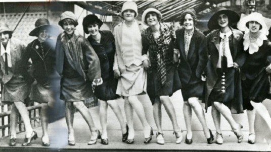 Historia de la Moda: DECADA 1920