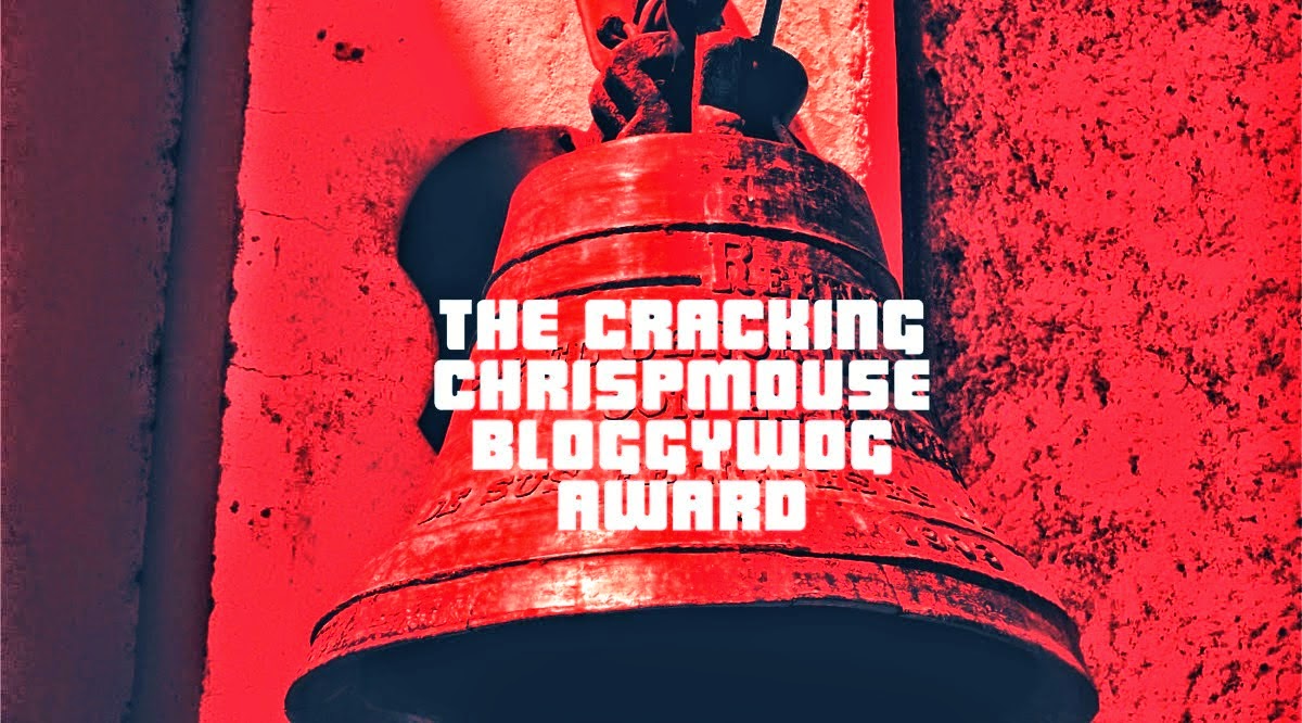 Premio "The cracking chrispmouse bloggywog  award"