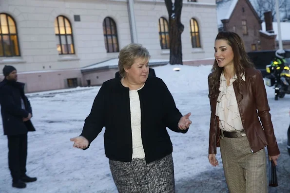 Queen Rania of Jordan is in Oslo in order to make talks with Prime Minister Erna Solberg about Syrian refugees