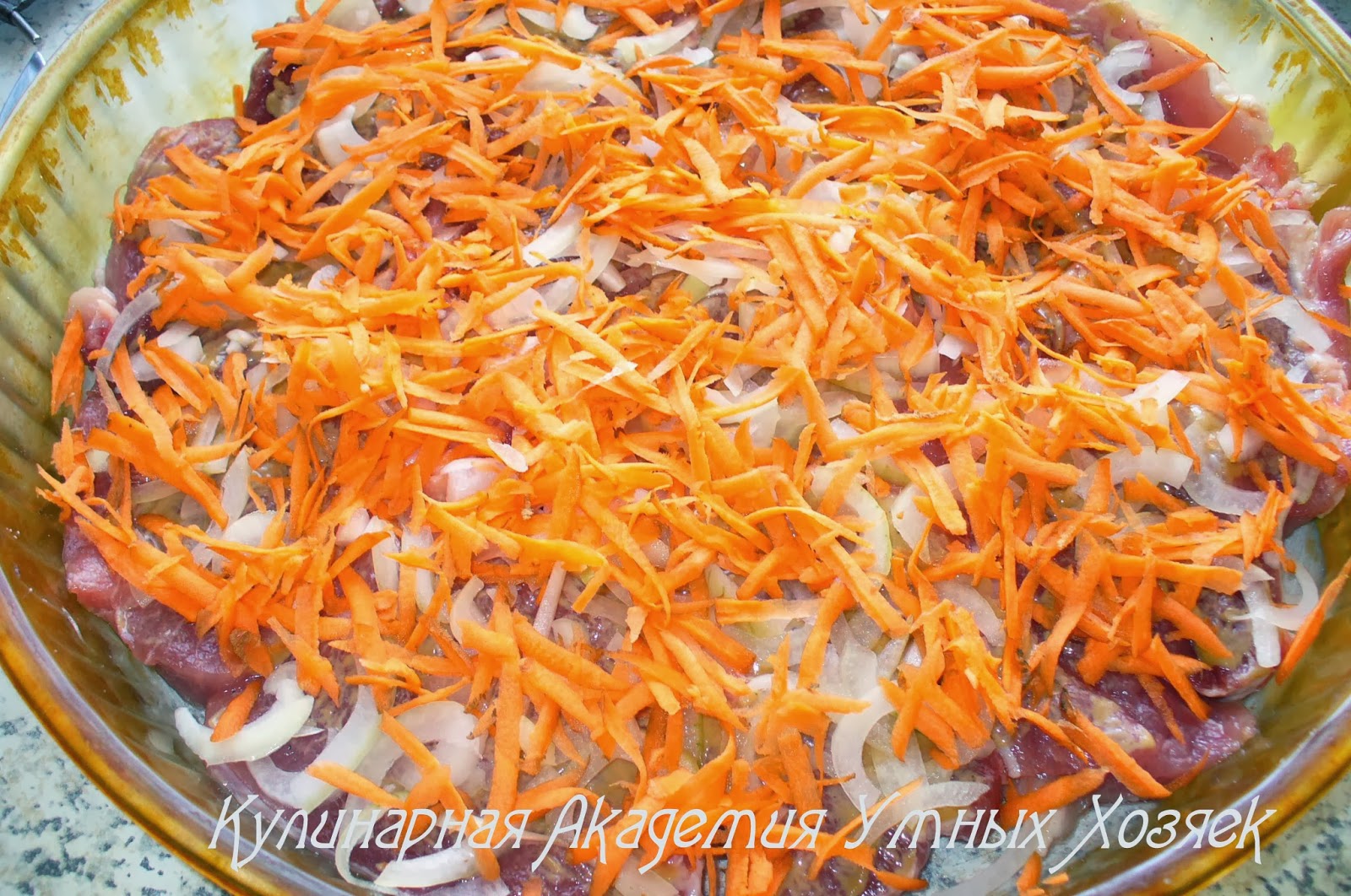 отбивные с луком и морковью готовые для запекания