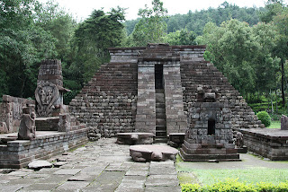 Relief Sejarah Candi Sukuh Karanganyar Relief Sejarah Candi Sukuh Karanganyar