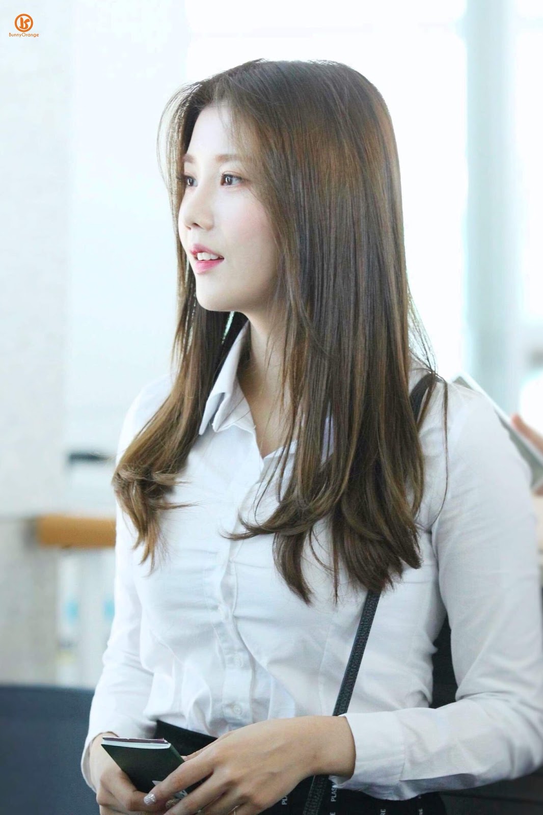 netizens have discovered most voluminous rookie idol netizens have discovered most voluminous rookie idol