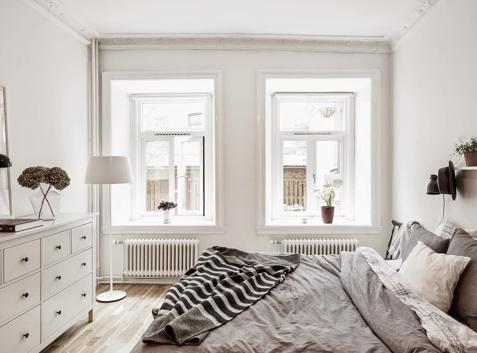 my scandinavian home: A serene white and grey home