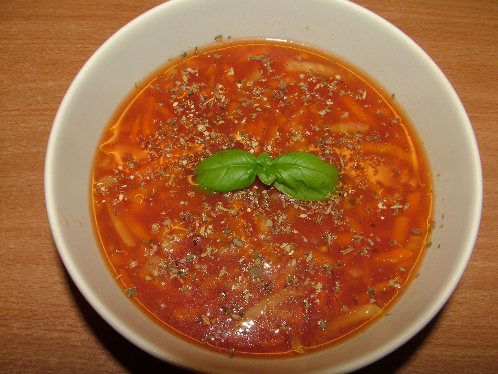 Zupa pomidorowa z kluseczkami