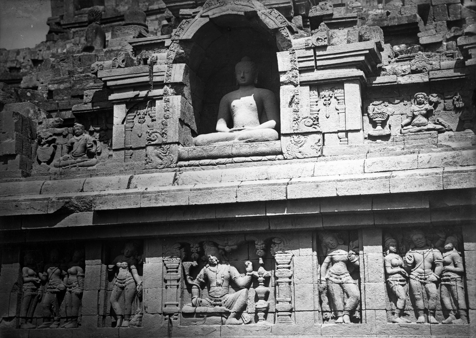 Indonesia Zaman Doeloe: Candi-candi di Nusantara di awal abad ke-20 (2)