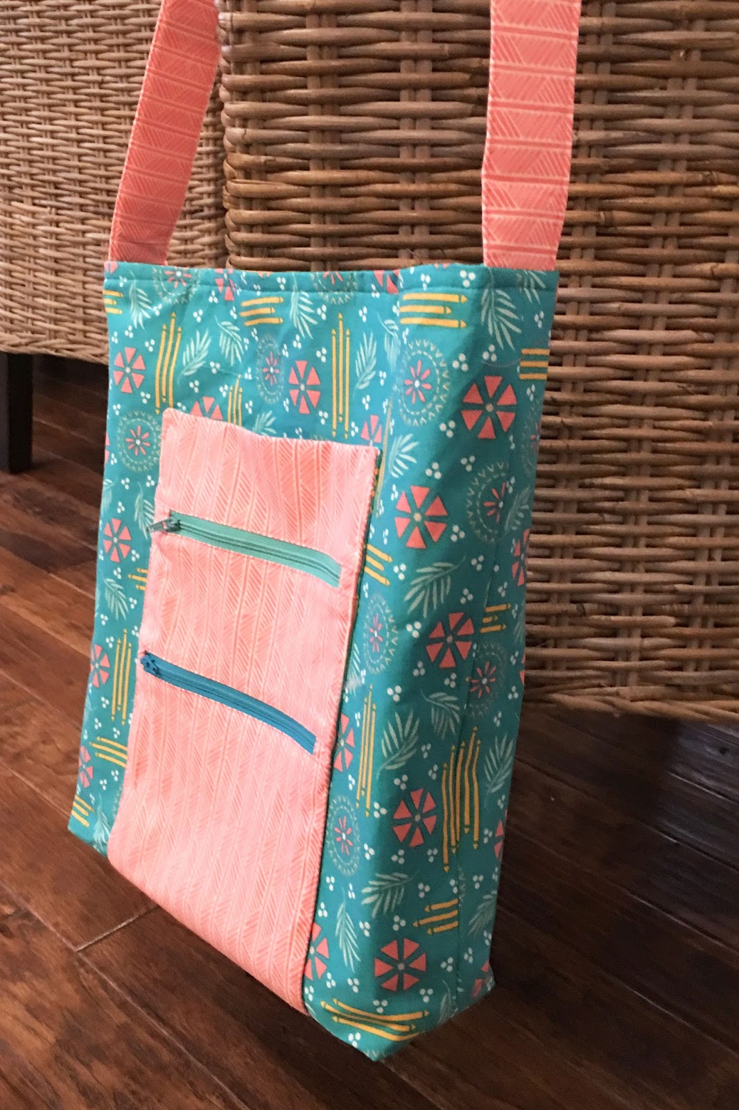 Girls in the Garden: Gift Sewing Day 2 - Gingham Tote - Handmade Style Book