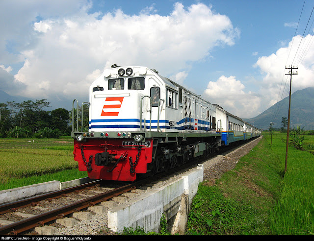 Mudik Lebaran Dua Bulan Lagi, Tiket Kereta Api Sudah Ludes Mudik Lebaran Dua Bulan Lagi, Tiket Kereta Api Sudah Ludes