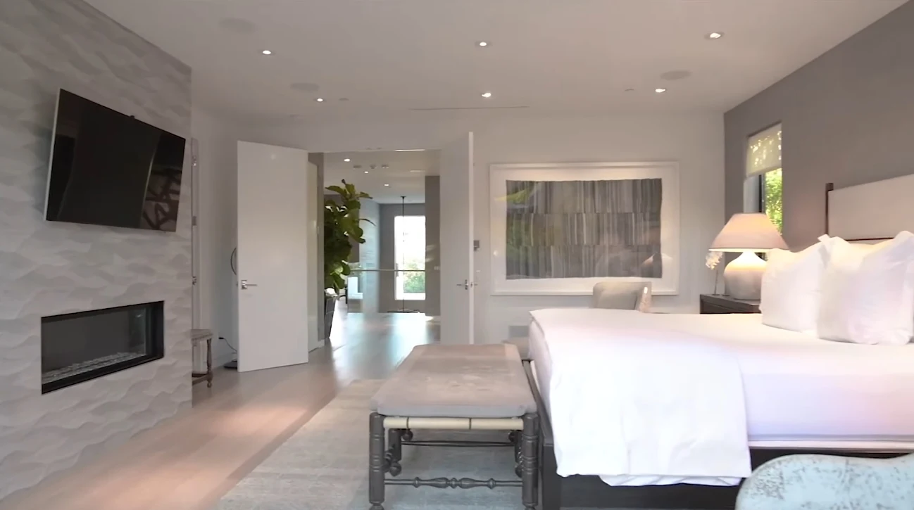 20 Photos vs. 6141 5th Street | Beverly Grove - Luxury Home & Interior Design Video Tour