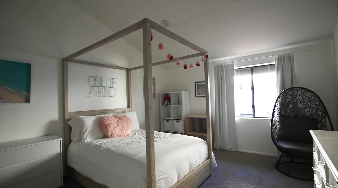 27 Interior Design Photos vs. Tour Luxury Townhouse Near Palisades Village, CA
