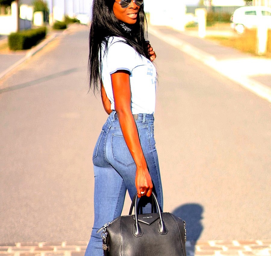 jeans-taille-haute-mom-jeans-blog-mode jeans-taille-haute-mom-jeans-blog-mode