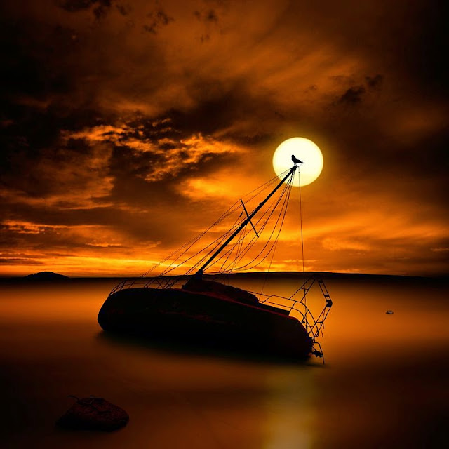 Πανσέληνος Αυγούστου ηλιοβασίλεμα