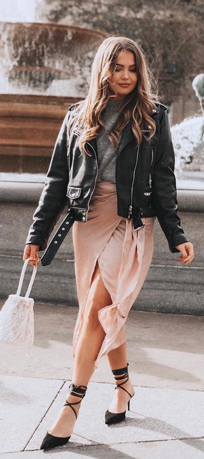 Feeling a little un-inspired? Need Fashion Inspiration for Spring? Have a look at these must-have cute spring outfits for pumping up your #OOTD pics! #springoutfits #fashion #style #cute