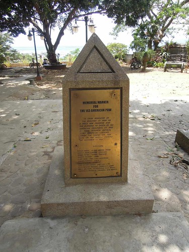 Puerto Princesa Travel Guide: a historical and memorial marker inside Plaza Cuartel