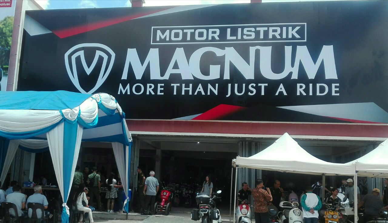 Pt Magnum Molis Indonesia Buka Cabang Di Batuaji Dialer Motor Listrik Masa Kini Kepri News Lengkap Aktual