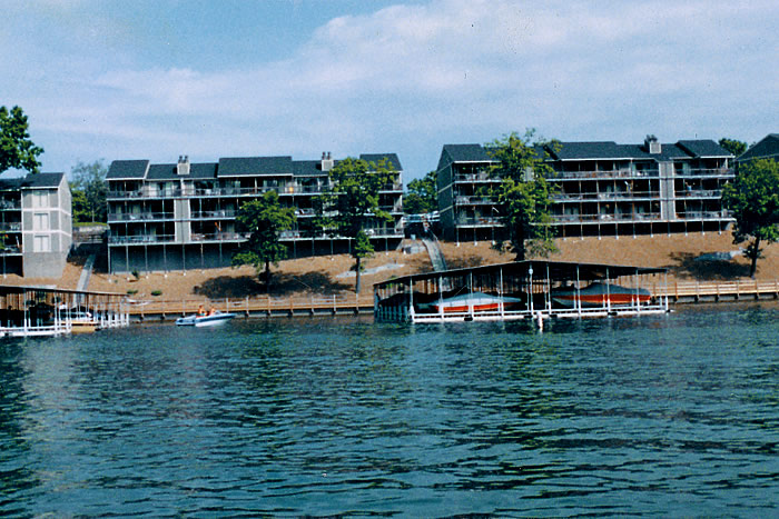 Lake Of The Ozarks Vacation Rentals Lazy Days Condominiums At Lake Of The Ozarks