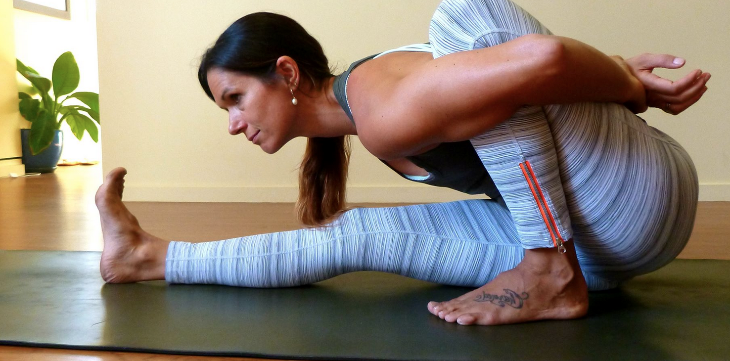 http://www.anrdoezrs.net/links/7680158/type/dlg/http://shop.lululemon.com/products/clothes-accessories/pants-yoga/High-Times-Pant?cc=17371&sli=1