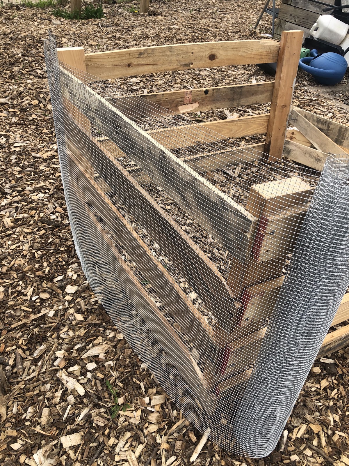 WashingtonGardener DIY Rabbitproof Cage