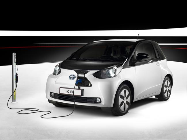 Toyota Iq Electric City Car Still A Concept Vehicle Toyota Iq Electric City Car Still A Concept Vehicle