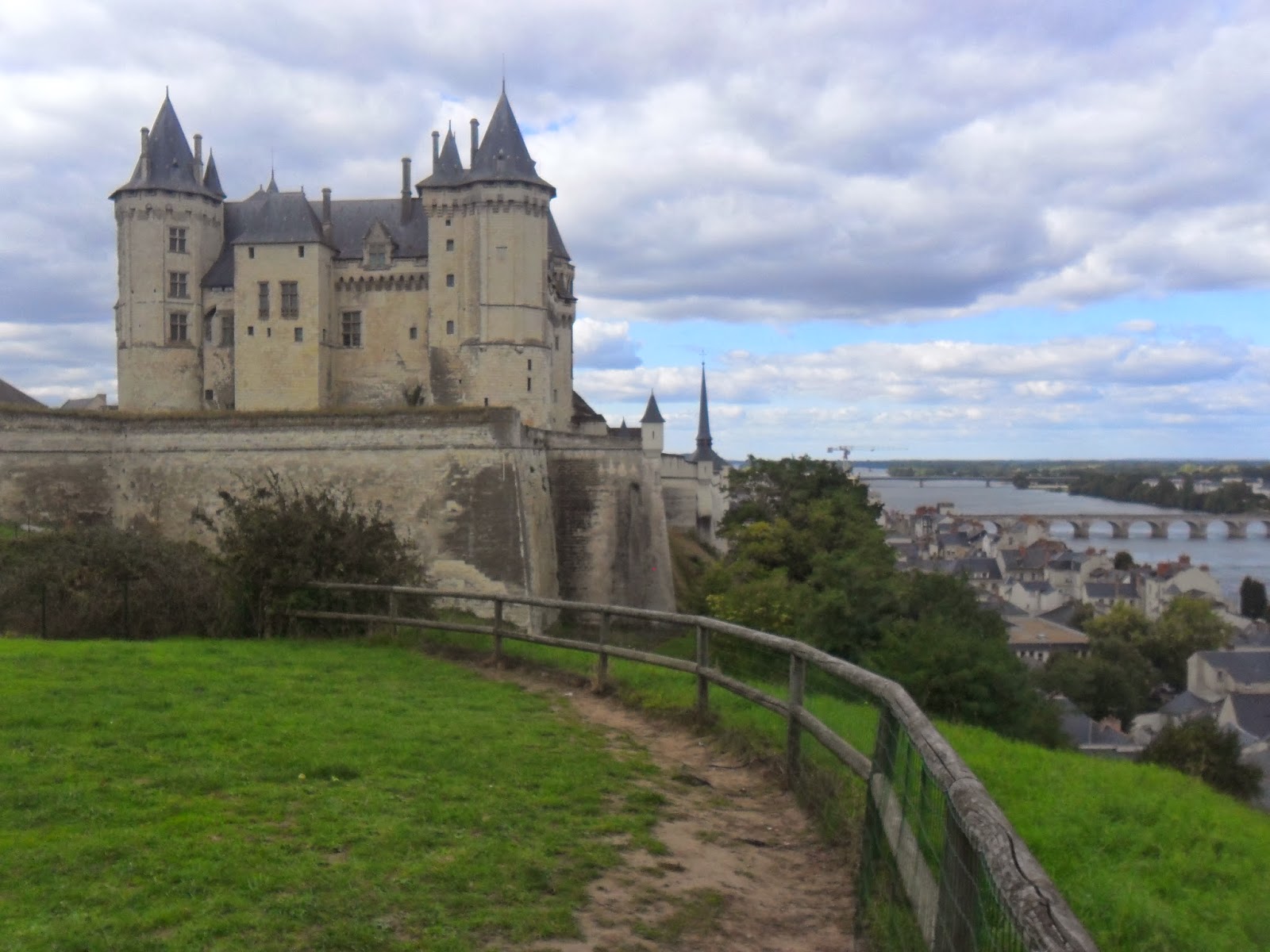 Saumur - An amazing castle - Exploring the Castles of the Loire Valley #3