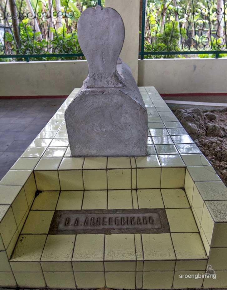 makam aroeng binang kebejen kebumen