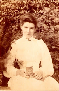 http://www.bu.edu/missiology/missionary-biography/c-d/carmichael-amy-beatrice-1867-1951/