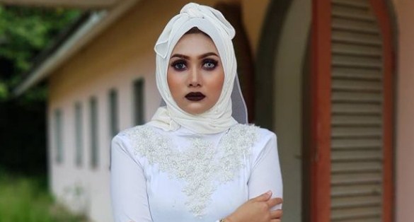 gaun pengantin hijab v neck