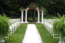 wedding-pictures-wedding-photos-amazing-outdoor-wedding-decoration