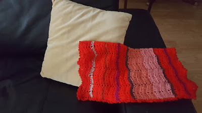 Scrappy crochet blanket - destashing projects Scrappy crochet blanket - destashing projects