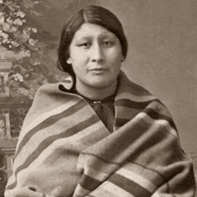 osage women The osage indians lived along the osage and missouri rivers in what is now western missouri when french explorers women kept their hair long and wore. osage women The osage indians lived along the osage and missouri rivers in what is now western missouri when french explorers women kept their hair long and wore.