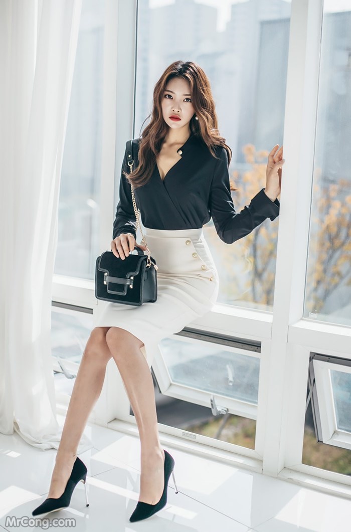 Beautiful Park Jung Yoon in the October 2016 fashion photo shoot (723 photos) photo 21-9