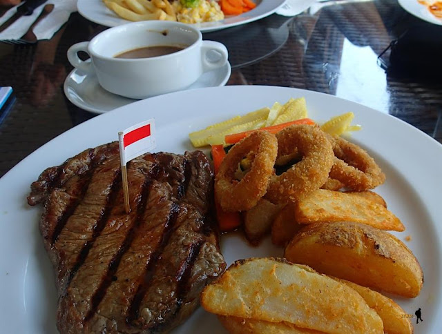 Australian Rib Eye Steak Tomodachi Steak seafood cirebon