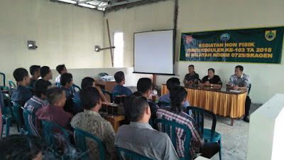 GIAT NON FISIK TMMD DIM 0725/SRAGEN TENTANG SOSIALISASI TENAGA KERJA DAN TRANSMIGRASI GIAT NON FISIK TMMD DIM 0725/SRAGEN TENTANG SOSIALISASI TENAGA KERJA DAN TRANSMIGRASI