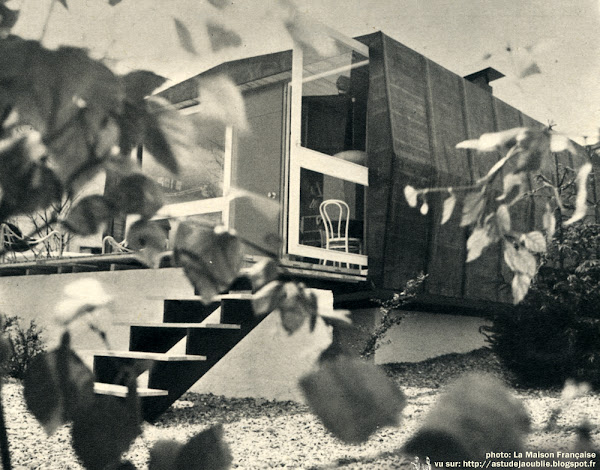Maison de Week-end préfabriquée. présentée au Salon des Artistes Décorateurs 1967 Architectes: Janine Abraham et Dirk Jan Rol Création: 1967 Maison de Week-end préfabriquée. présentée au Salon des Artistes Décorateurs 1967 Architectes: Janine Abraham et Dirk Jan Rol Création: 1967