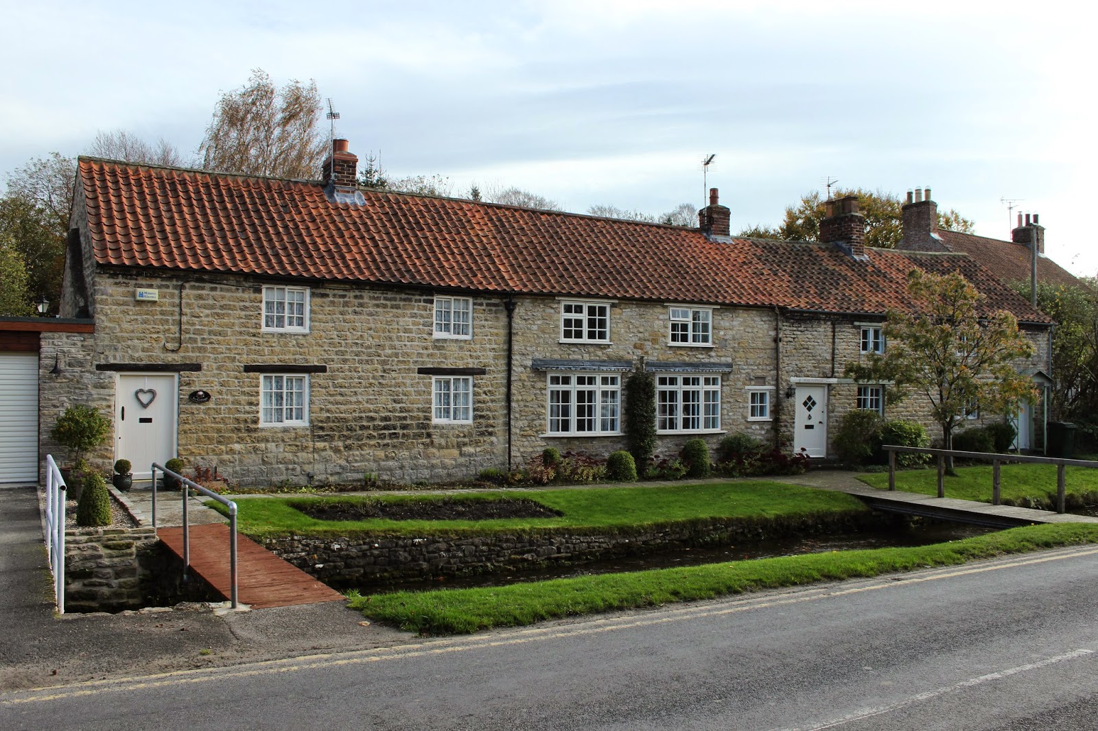 ANTECEDENT ARCHITECTURE Houses of the North York Moors ThorntonleDale
