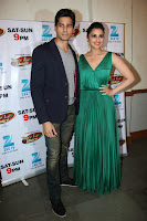 Sidharth & Parineeti Chopra at  Dance India Dance to promote 'Hasee Toh Phasee'