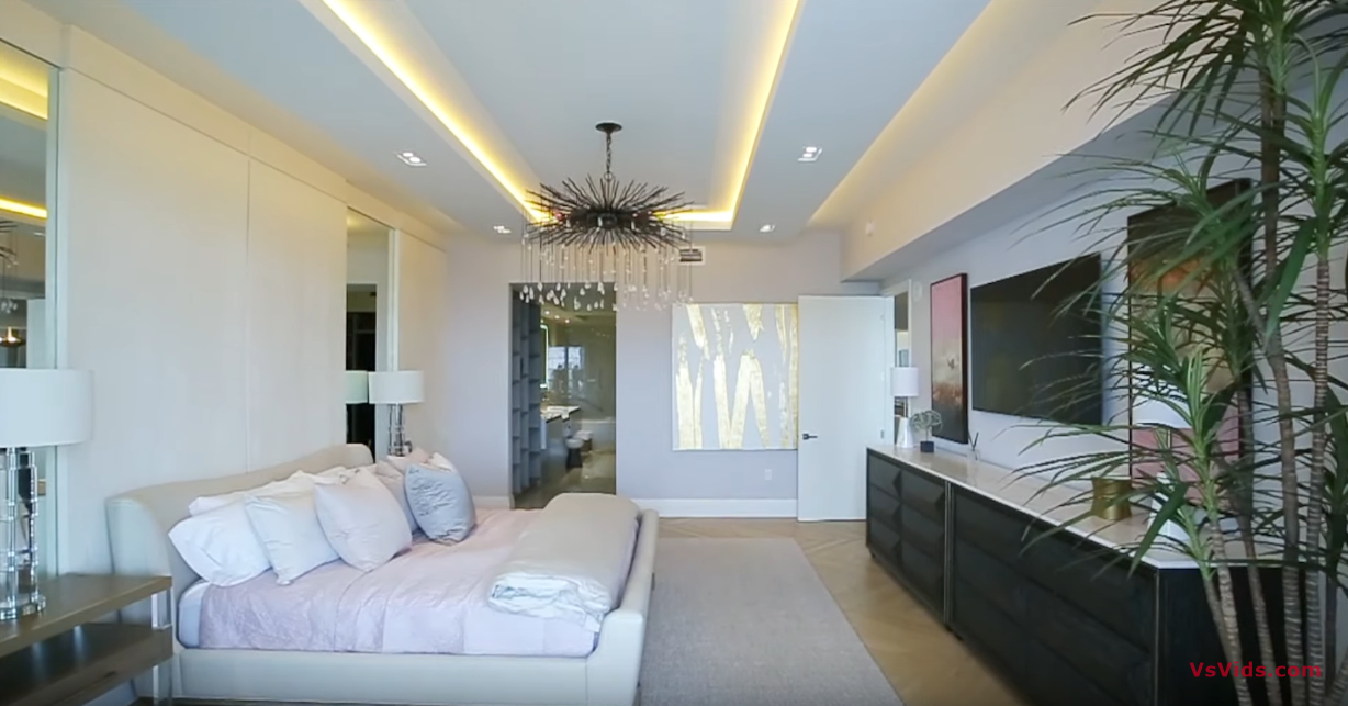 Luxury $3 Million Miami Condo Tour On Prive Island (22 Photos) Luxury $3 Million Miami Condo Tour On Prive Island (22 Photos)