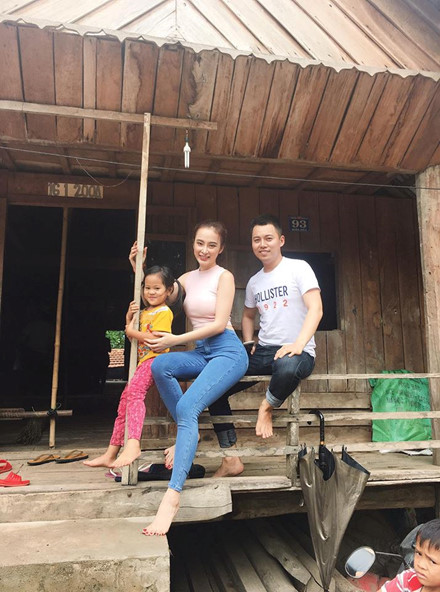 Angela Phuong Trinh bo pho len rung song voi nguoi dan toc - Anh 8