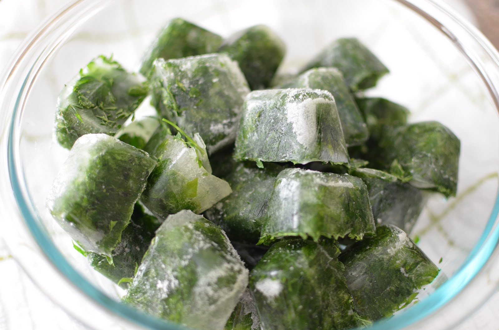 Preserving herbs how to freeze parsley provident princess